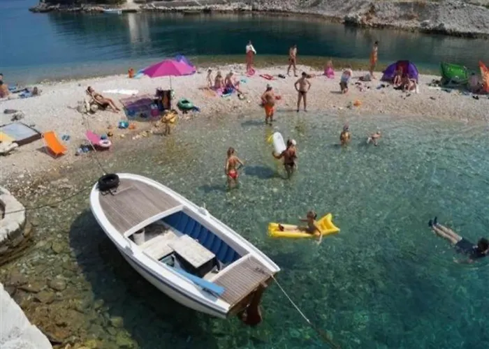 Apartman Agava & Lucija-studio First Floor Povlja (Brac)